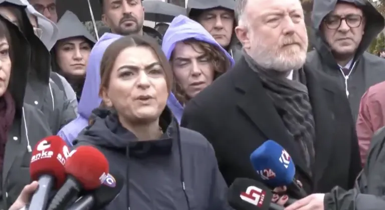 DEM Parti’den Halep Kalesi Tepkisi: "Türkiye Halep’i İşgal Mi Etmek İstiyor?"