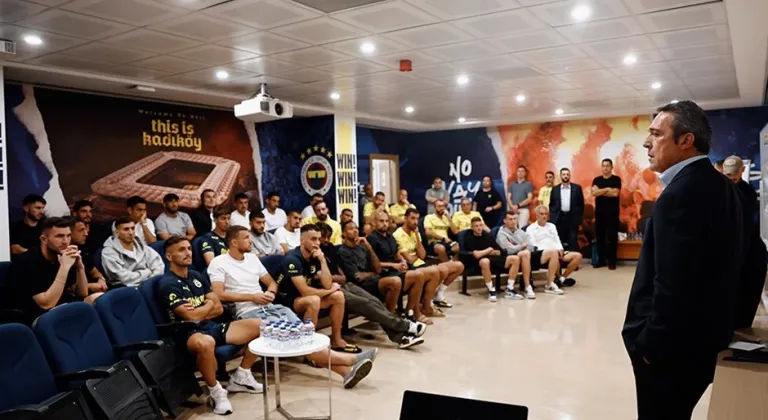 Fenerbahçe'de yönetimden derbi öncesi takıma destek