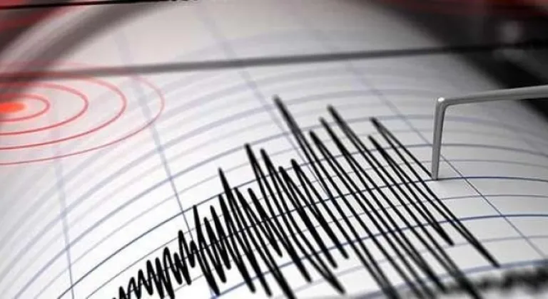 Hakkari Valisi Ali Çelik’ten deprem açıklaması