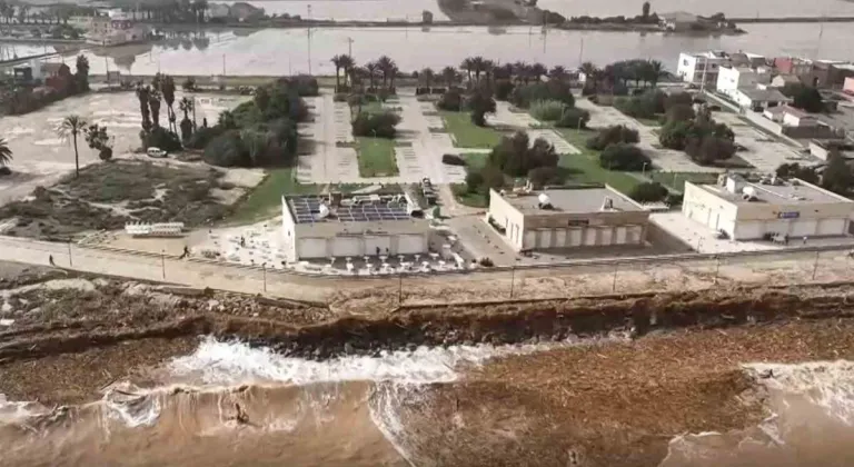 İspanya’da Sel Felaketi: Hayatını Kaybedenlerin Sayısı 95 Oldu