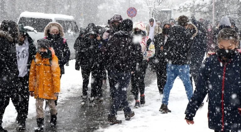 İstanbul için kuvvetli kar yağışı uyarısı: Uzun zamandır böylesi görülmedi!