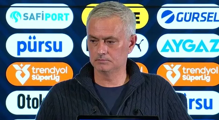 Mourinho: "Şampiyonluk şansı, çok zor olacak ama matematiksel olarak mümkün"