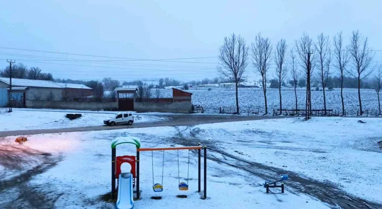 Kastamonu’nun yüksek kesimlerinde kar yağışı başladı