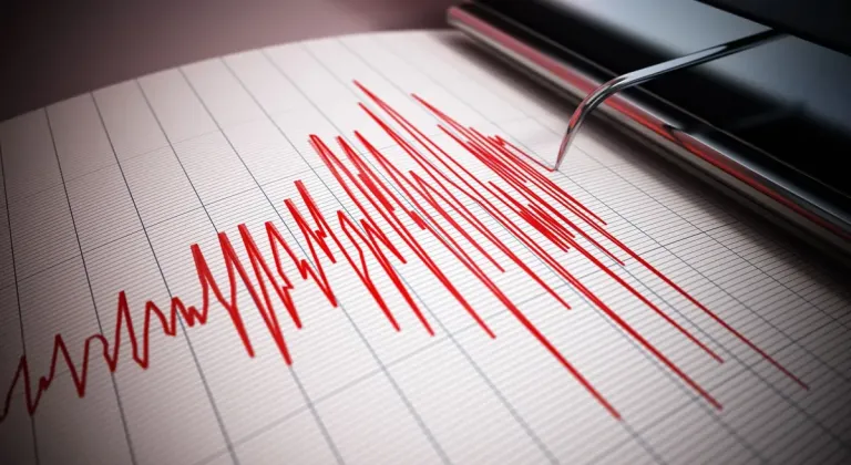 Manisa'da 4 büyüklüğünde deprem