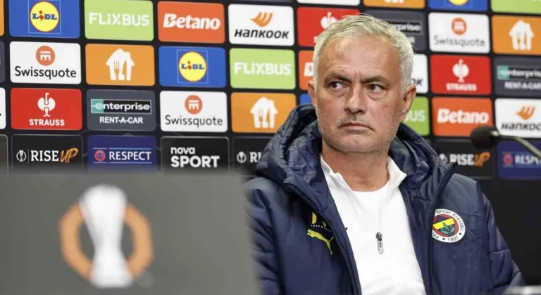 Fenerbahçe Teknik Direktörü Joe Mourinho: "Yarın iyi bir maç olması için her koşul var"