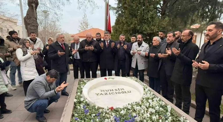 Muhsin Yazıcıoğlu doğum gününde kabri başında anıldı