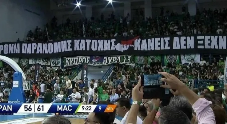 Panathinaikos taraftarından "Kıbrıs" provokasyonu