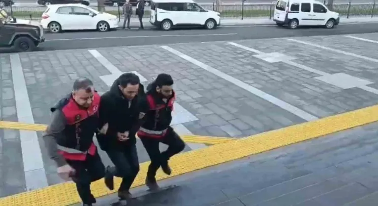 Tekirdağ Büyükşehir Belediyesi Personelinin Sosyal Medya Paylaşımları Tepki Topladı, Zanlı Adliyeye Sevk Edildi