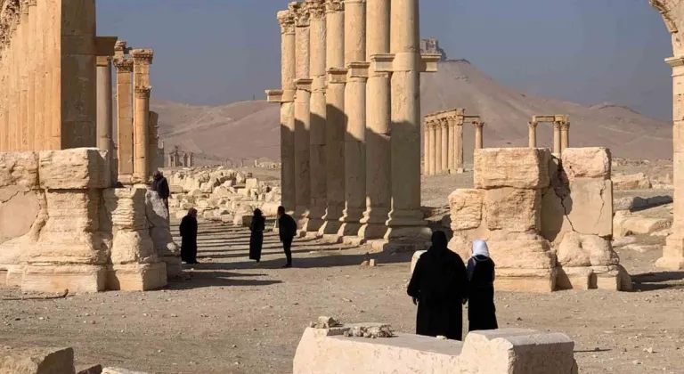 Suriye'nin Palmira Antik Kenti Yeniden Hayata Dönmeyi Bekliyor