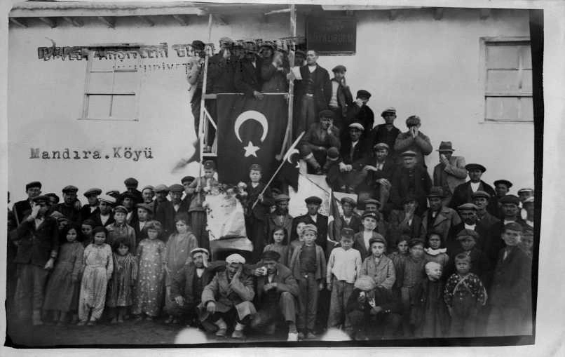 Atatürk'ün Anadolu'daki Cenaze Törenine Ait İlk Kez Ortaya Çıkan Fotoğraflar